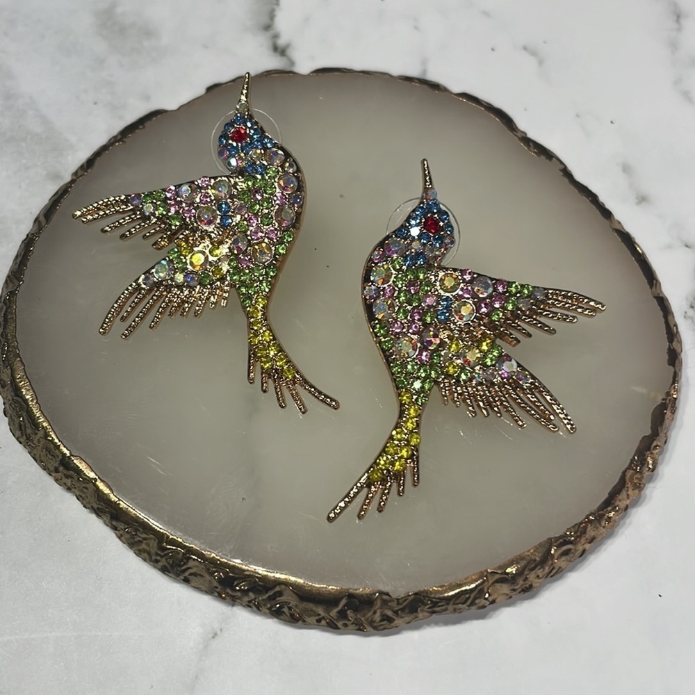 Elegant Bird Crystal Stud Earrings - Picture 4 of 11